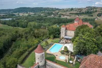 Château Chapeau Cornu Hotels in Saint-Clair-de-la-Tour