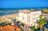 You & Me Beach Hotel - Breakfast