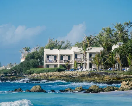 Ocean Spray Apartments Hotels in Oistins