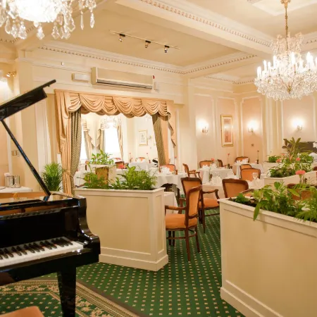 The Belmont Hotel