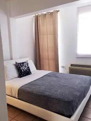 Boulevard 303 Các khách sạn gần Sân bay Eugenio M. De Hostos