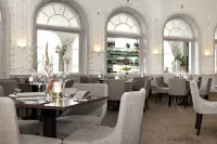 耶夫勒精英大酒店 - 早餐