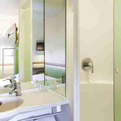 ibis budget London Hounslow Rooms