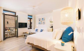 Casa Moazzo Suites and Apartments