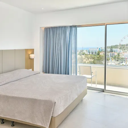 Sunrise Oasis Hotel & Waterpark