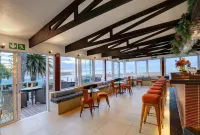 Protea Hotel by Marriott Mossel Bay - bar