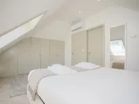 Liiiving in Porto - Luxury Beachfront Apartment VI Hotels in Foz do Douro