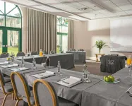 Vale Resort Hotels in Llantrisant