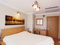 Hotel Expocity Istanbul Florya Atatürk Deniz Köşkü Ve Sosyal Tesisleri (TBMM) yakınındaki oteller