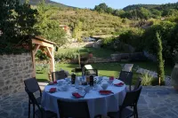 Les Frejals Hotels in Les Vignes