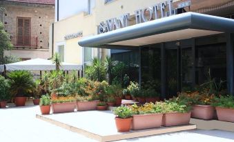 Savant Hotel