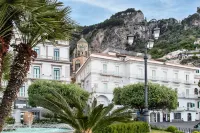 Hotel Residence Hotels near Amalfi Harbor Marina Coppola