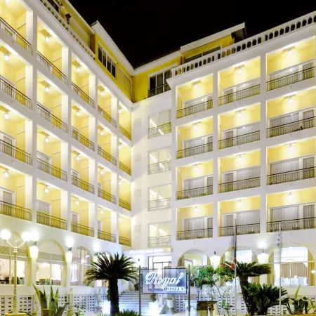 The Royal Hotel