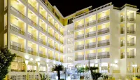 The Royal Hotel