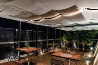 โรงแรมซลี รีฟอร์มา อินซุเรนเทส - 4 ดาว