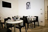 賀米司觀光客房飯店 - 按摩浴缸