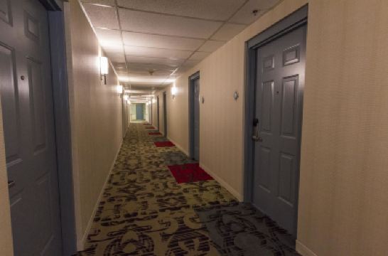 Corridor Cedar Point Hotel Breakers Photo