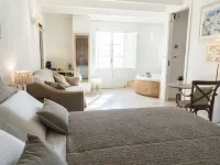 Quintessenza Luxury Domus Hotels near Lama Monachile