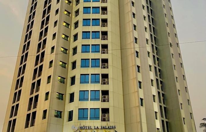 Hotel la Falaise Bonapriso