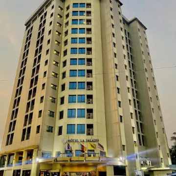 Hotel la Falaise Bonapriso