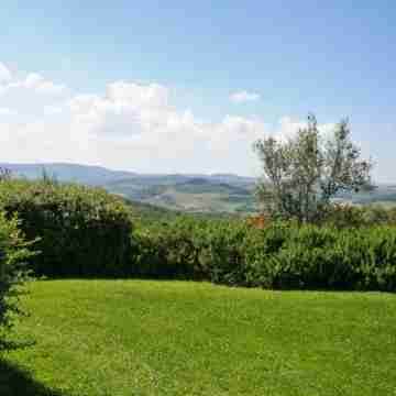 Podere Il Pino Hotel Exterior