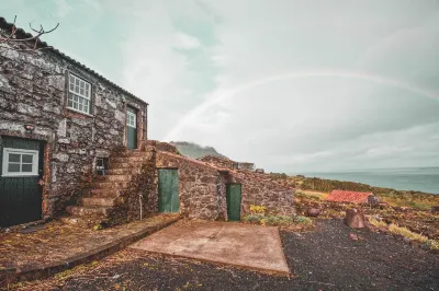 Adegas do Pico Hotels near Convent of São Pedro de Alcântara