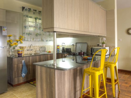 Sherry Homes Fahari II