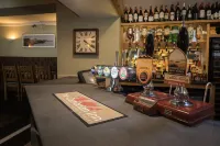 The Cambrian Inn Hotels in Броди
