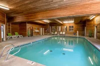 Comfort Suites Linn County Fairground and Expo - Swimmingpools