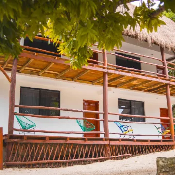 Royal Palm Bacalar Cabañas & Lagoon Club