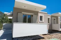 Bounatsa Studios & Apartments فنادق في Perigiali
