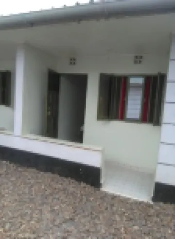 Dreamland Guest House - 2-Star