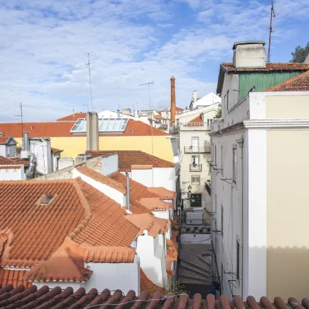 Lisbon Inn Bica Suites