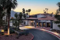 Courtyard Palm Springs Các khách sạn gần Frey House II