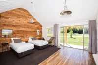 Cottages at Kinross Hotels in 