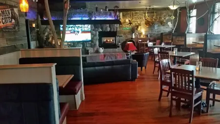 Ocean Marina Hotel Отели рядом с достопримечательностью «Парк штата Фоссли»