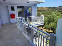 Yanna Studios
