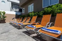 The Sea View Inn at the Beach