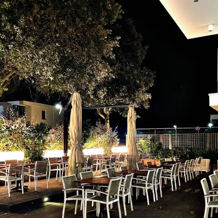 Hotel Ambra - Fronte Mare - Vicinissimi Al Centro
