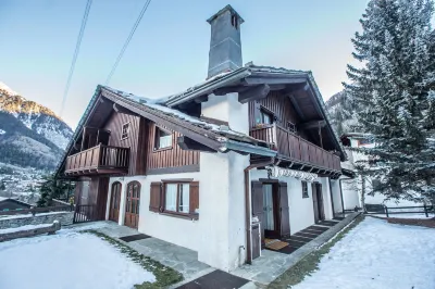 Joivy Family Apartment, Near Ski Lifts, in Courmayeur Hôtels à : 