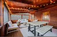 High-end Luxury Cabin Sauna Hot Tub Gameroom
