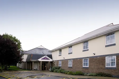 Premier Inn Lincoln (Canwick) Отели в г. Скопвик