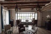 Hôtel le Chantilly Hotels in Oise