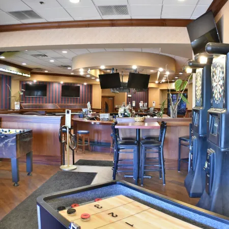 Ramada by Wyndham Sioux Falls Airport-Waterpark & Event Ctr