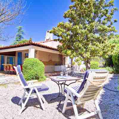 Villa Datcha Hotel Exterior