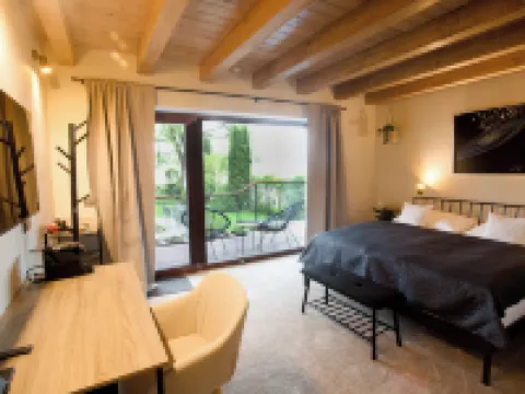 賈布朗尼公寓式酒店 尼斯河畔亞布洛內茨酒店