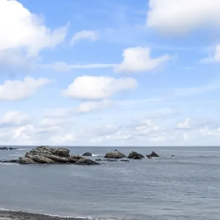 Seaside Serenity  Oceanfront Cottage with private beach  Perkins CoveNew 2025