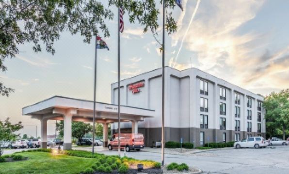 Hampton Inn Kansas City-Airport