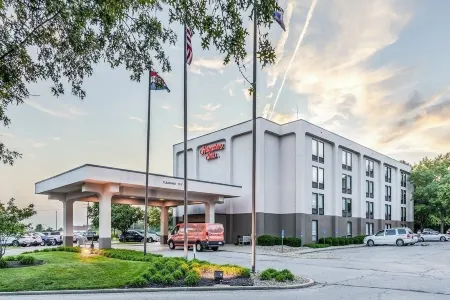 Hampton Inn Kansas City-Airport