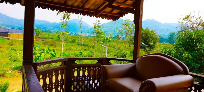 Mlejit Villa Cipanas Hotels in Sukaresmi